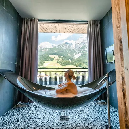 Hotel Riederalm 4*
