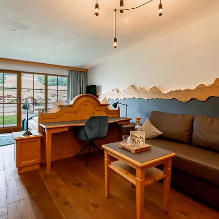 Hotel Riederalm 4*