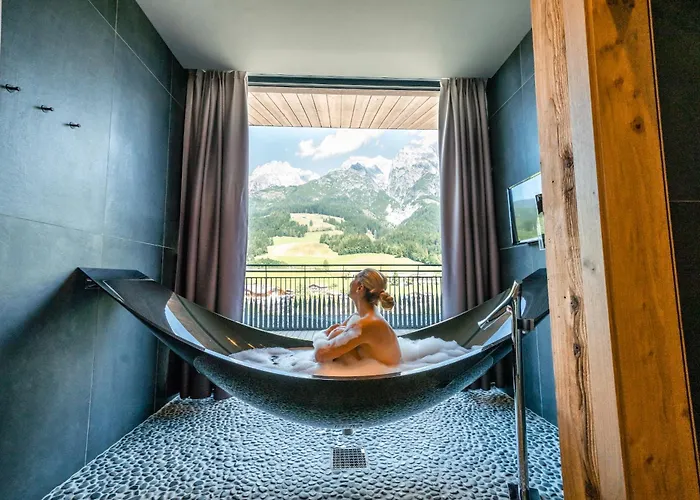 Hotel Riederalm 4*
